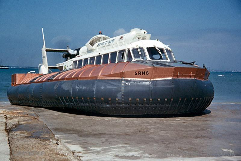 The SRN6 with Hovertravel - Hovering at Ryde (credit: Pat Lawrence).
